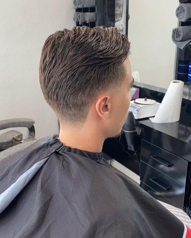 Klassischer Herrenhaarschnitt